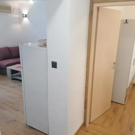 Braun Apartment